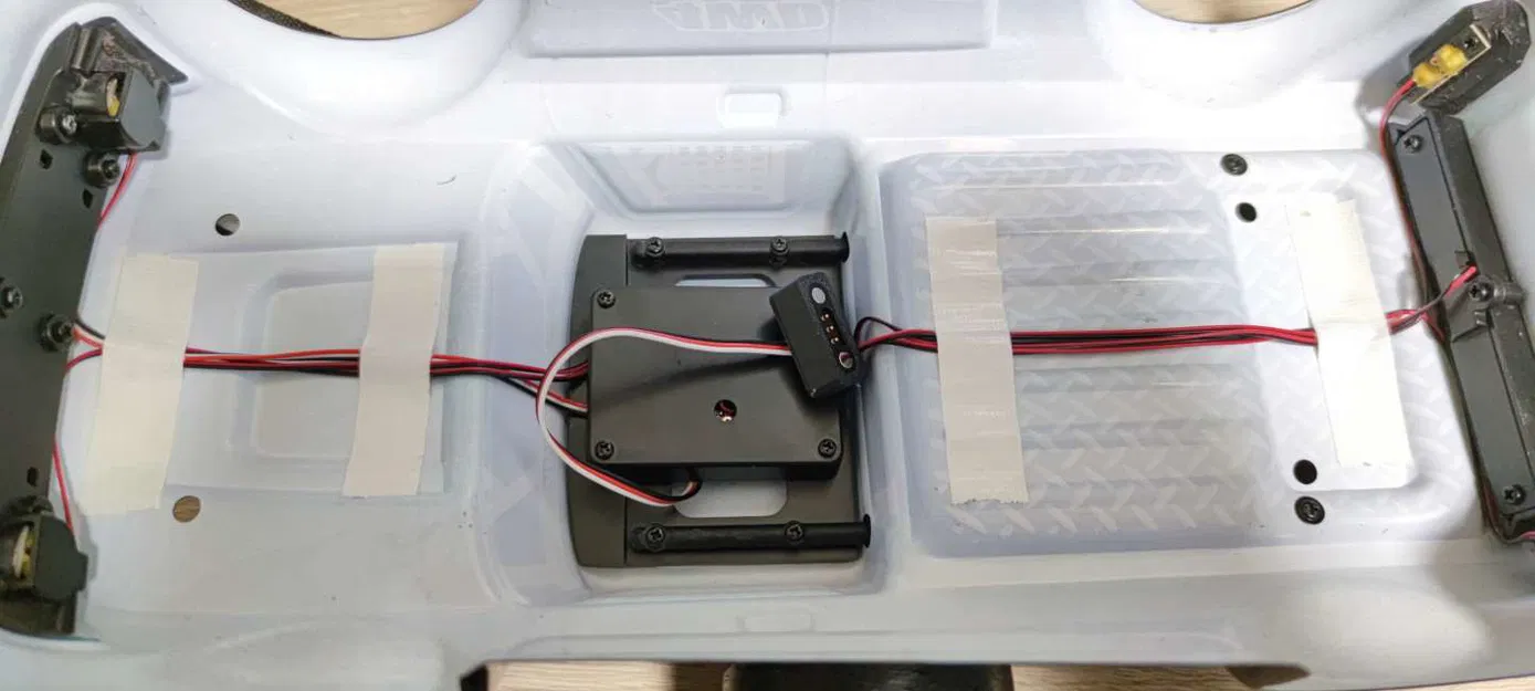 Vỏ Đầu Nối Nam Châm Đèn Xe RC - Image 6