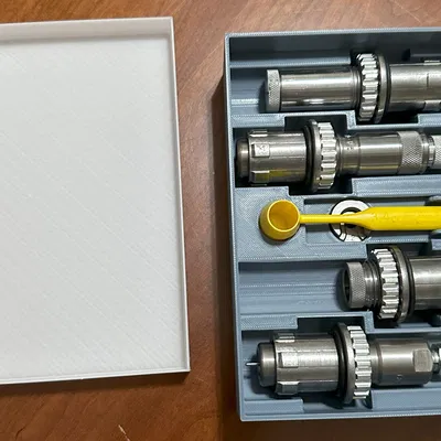 Hộp Đựng Khuôn Nạp Đạn Lee Cho Vòng Khóa Hornady LNL