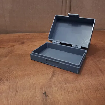 Hộp Đựng Bài Tây Có Bản Lề