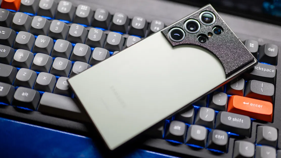 Ốp Bảo Vệ Camera Samsung Galaxy S24 Ultra - Image 4