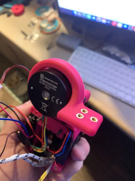 Pat Gắn Sên Sherpa Mini - Image 1