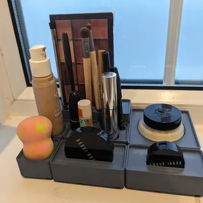 Kệ Tổ Chức Đồ Trang Điểm Gridfinity