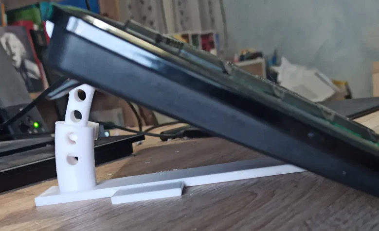 Chân Đế Điều Chỉnh Độ Nghiêng Bàn Phím Máy Tính - Image 1