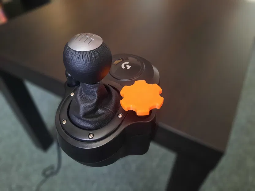 Núm Vặn Tay Nắm Số Logitech Driving Force - Image 1