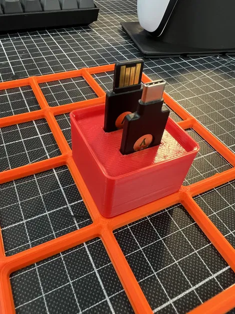 Bệ Gridfinity Cho 2 Yubikey - Image 1