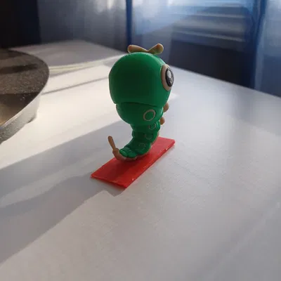 Mô hình Pokemon Caterpie đa sắc (4 màu)