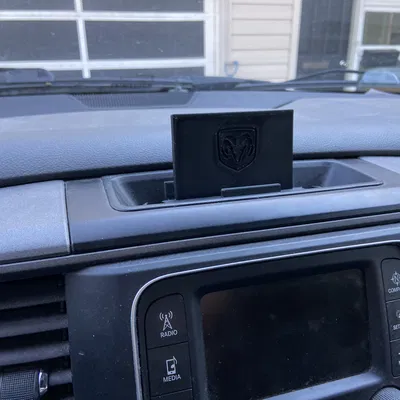 Giá Đỡ Điện Thoại Trên Taplo Xe Ram 1500