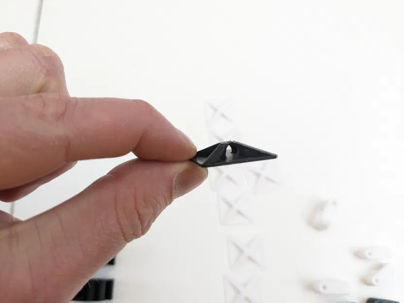 Bộ Quản Lý Dây Cáp - Có File Fusion360 (móc zip, kẹp cáp, v.v.) - Image 6