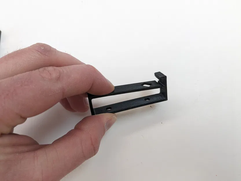 Bộ Quản Lý Dây Cáp - Có File Fusion360 (móc zip, kẹp cáp, v.v.) - Image 8