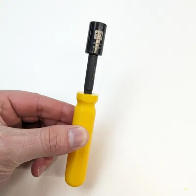 Tay cầm cho tua vít đai ốc hoặc tua vít mũi (có cả OpenSCAD và Fusion360)