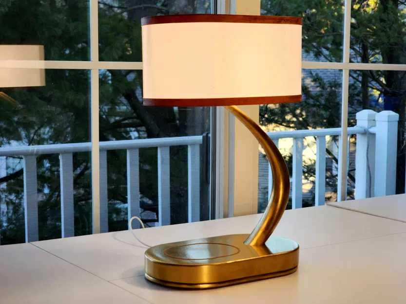 Đèn Bàn Hiện Đại Tích Hợp Sạc Không Dây - Image 9