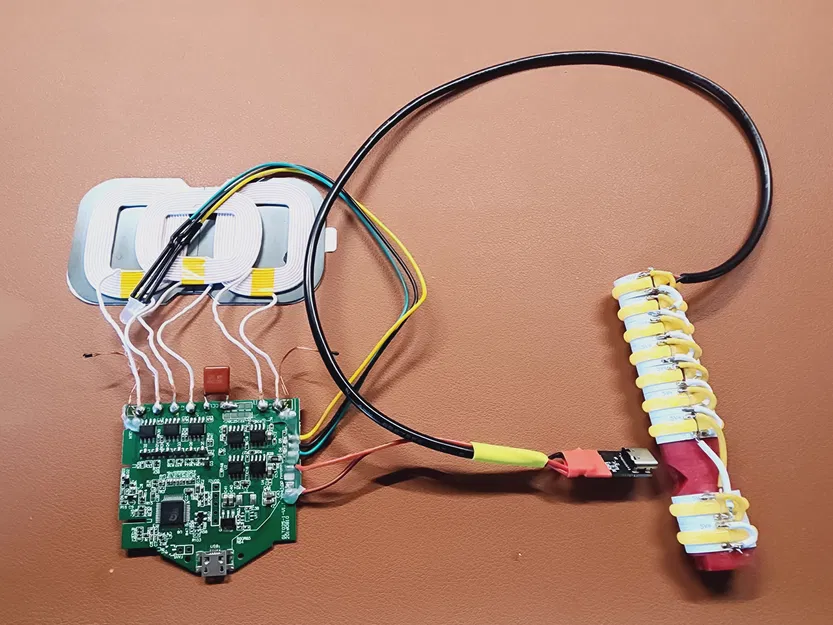 Đèn Bàn Hiện Đại Tích Hợp Sạc Không Dây - Image 12