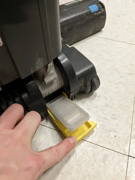 Bàn Đạp Máy Hút Bụi Windsor Karcher 86407870 86363180 - Image 1