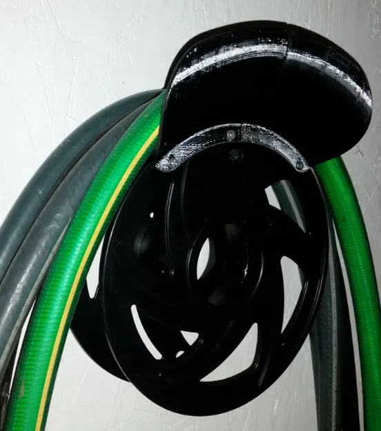 Giá đỡ ống nước vườn dùng cuộn chỉ in 3D - Image 1