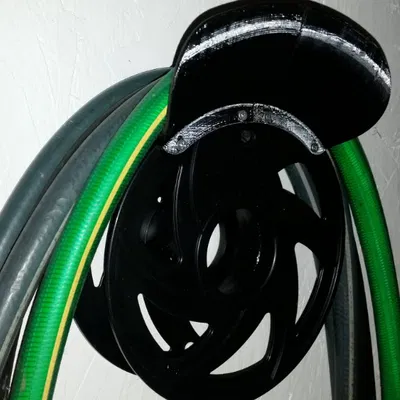 Giá đỡ ống nước vườn dùng cuộn chỉ in 3D