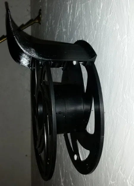 Giá đỡ ống nước vườn dùng cuộn chỉ in 3D - Image 3