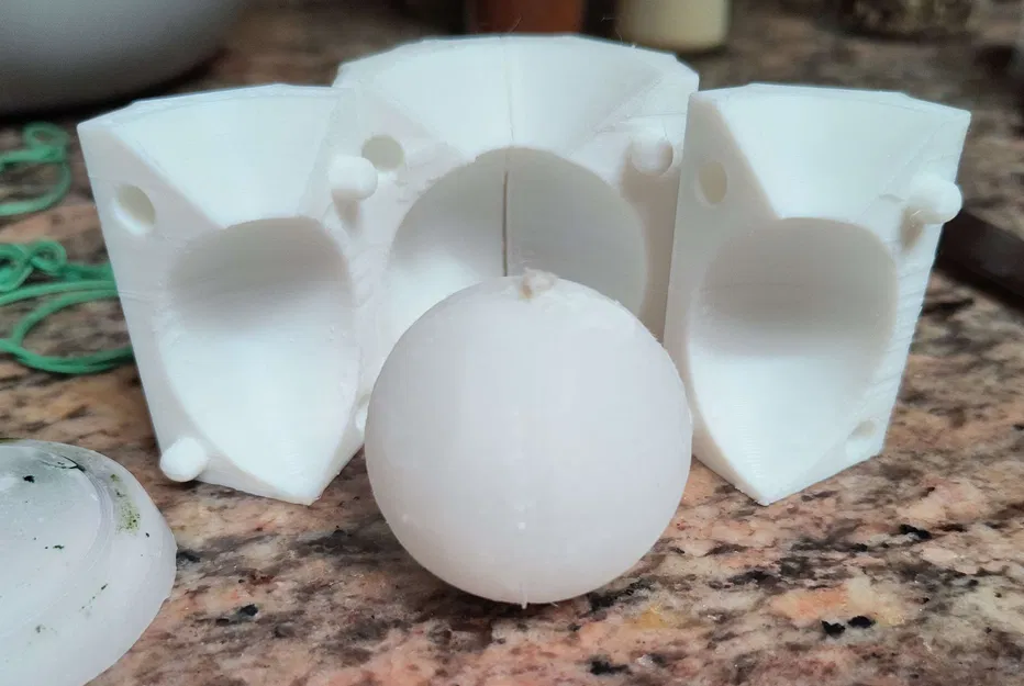 Khuôn Tròn 4cm Không Ốc Vít Làm Nến - Image 1