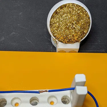 Giá Đỡ Vệ Sinh Đầu Mỏ Hàn Bằng Đồng Thau Có Nam Châm Bên Hông