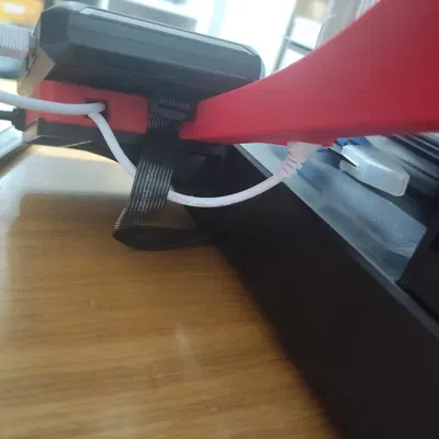 Giá đỡ cuộn dây bên hông - USB cho đèn, có công tắc