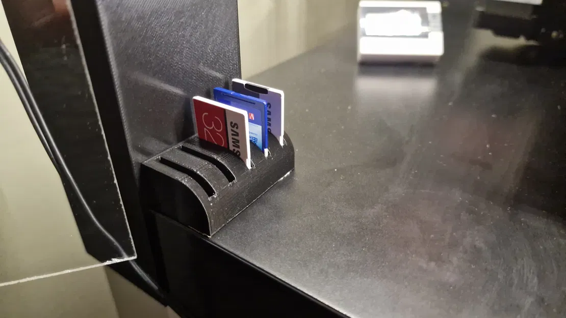 Kệ đựng 5 thẻ SD - Image 1