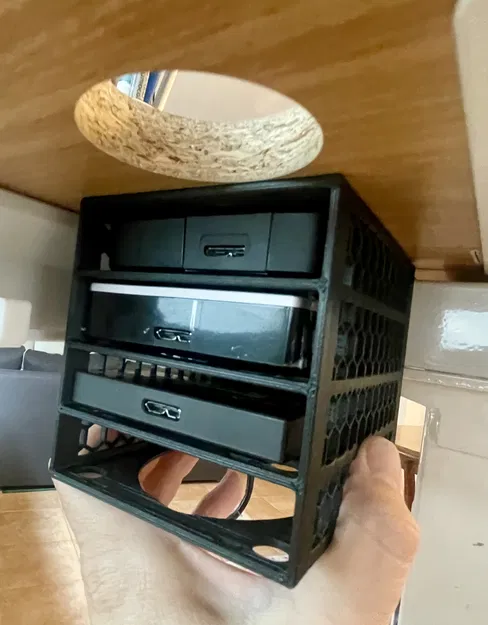 Giá đỡ gắn dưới bàn cho ổ cứng di động - Image 1