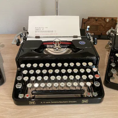 Chân Máy Đánh Chữ Erika Model M Thay Thế