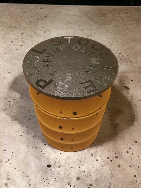 SpoolStool - Ghế đẩu in 3D từ lõi cuộn filament giấy carton - Image 1