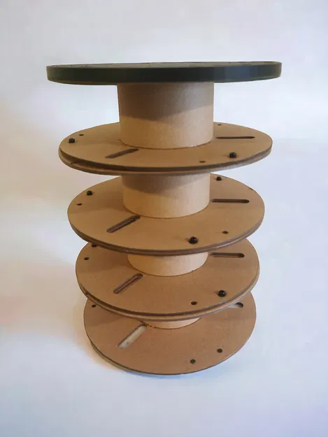 SpoolStool - Ghế đẩu in 3D từ lõi cuộn filament giấy carton - Image 3