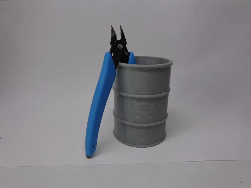 Thùng Dầu Tỉ Lệ 1/10 - Image 3