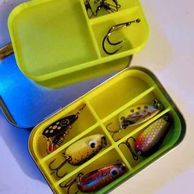 Hộp đựng mồi câu/lure hai ngăn từ hộp Altoids