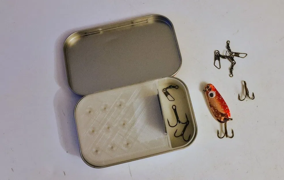 Hộp đựng mồi câu và mồi sống siêu gọn từ hộp thiếc Altoids - Image 5
