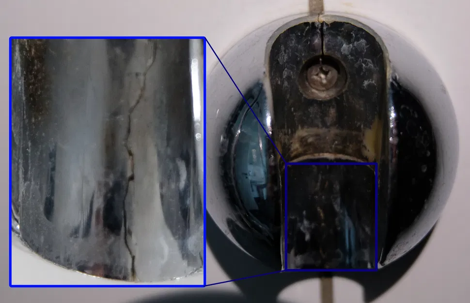 Giá đỡ vòi sen - Image 3