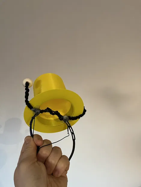 Nón Lễ Hội Cho Motýl Emanuel - Image 2