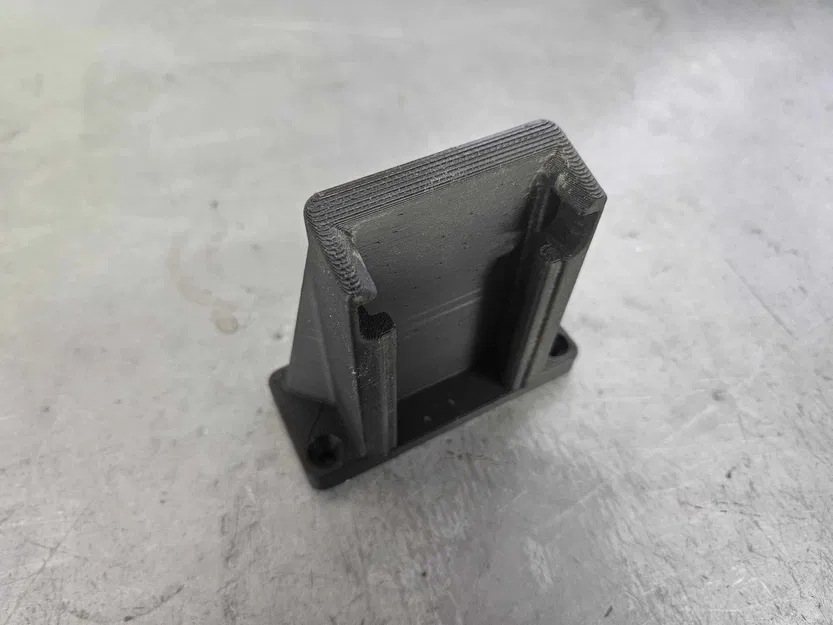 Giá Đỡ Pin Milwaukee M18 Treo Ngang Tường - Image 3