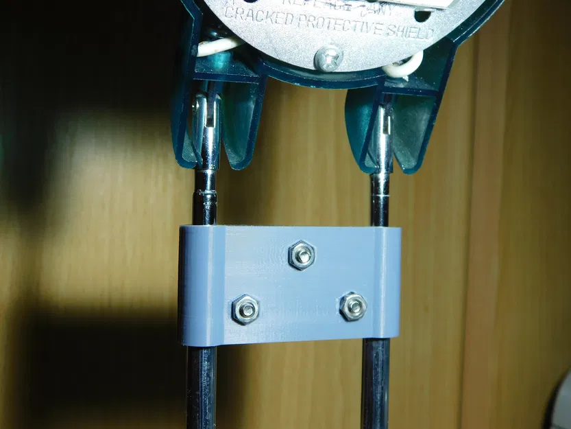 Cái giá đỡ cho đèn Ikea - Image 1