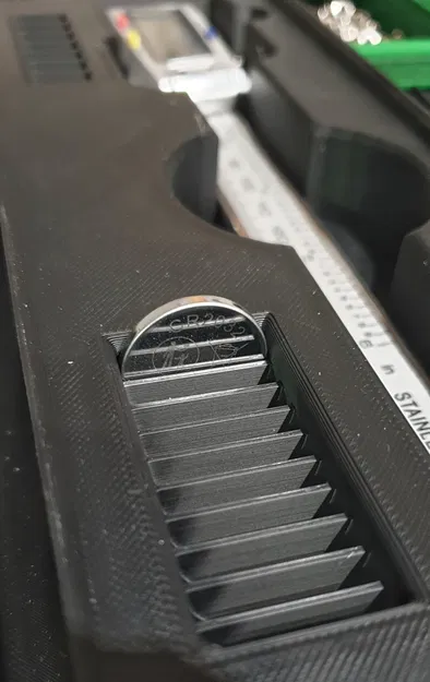 Kệ Giữ Thước Kẹp Gridfinity - 4u x 2u x 4u - Có Chỗ Chứa Pin LR44 & CR2032 - Image 3