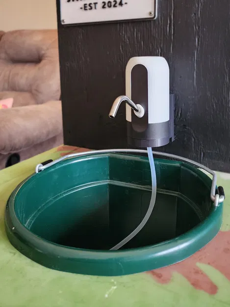 Đế Gắn Máy Bơm Nước - Image 1