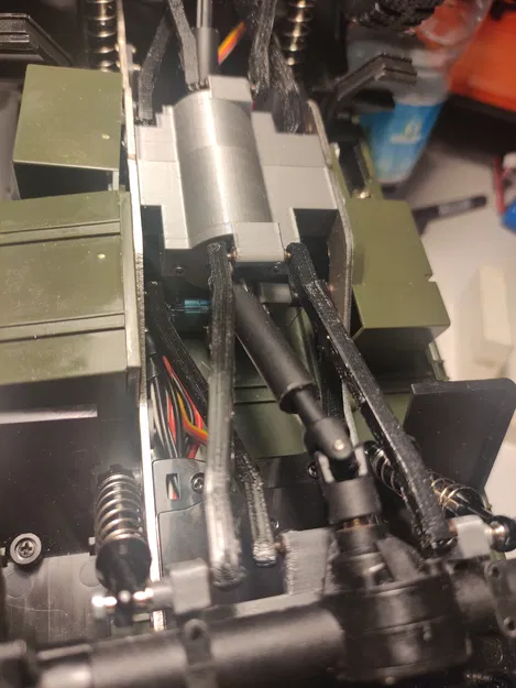 Mô hình RC LDR/C LD-P06 Unimog U1300: Hộp số Dig và Hệ thống treo 4-link - Image 11