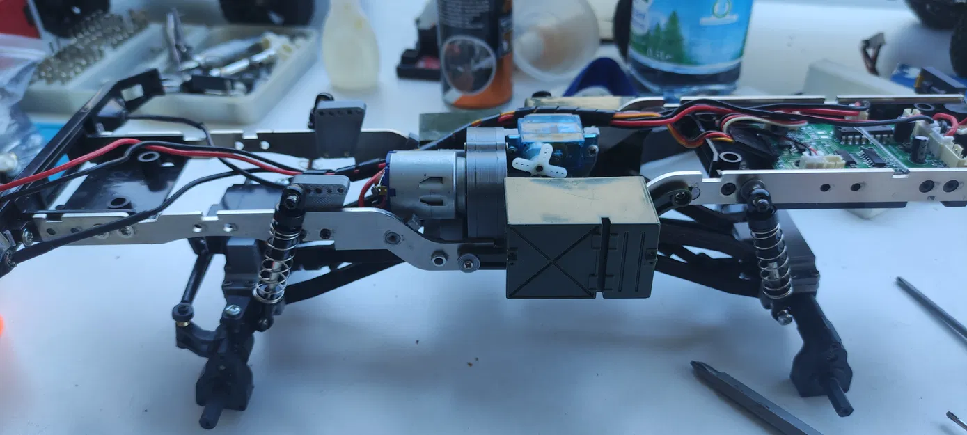 Mô hình RC LDR/C LD-P06 Unimog U1300: Hộp số Dig và Hệ thống treo 4-link - Image 13