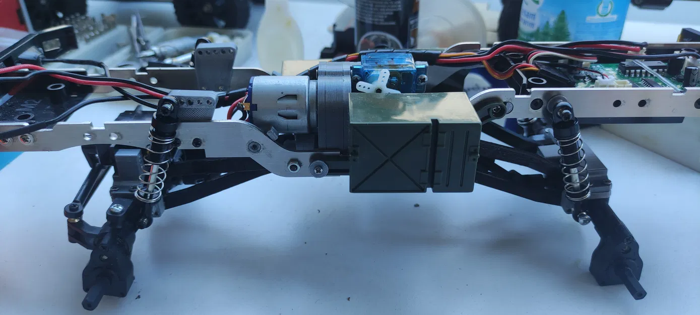 Mô hình RC LDR/C LD-P06 Unimog U1300: Hộp số Dig và Hệ thống treo 4-link - Image 17