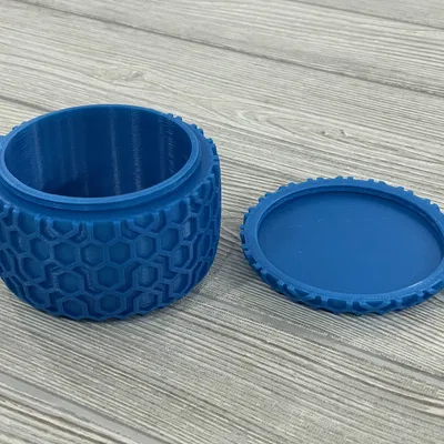 Hộp đựng nắp vặn - họa tiết lục giác