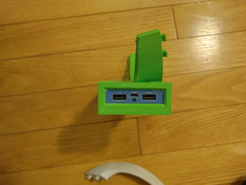 Adapter pin sạc dự phòng cho dây đeo Quest 2 - Image 3