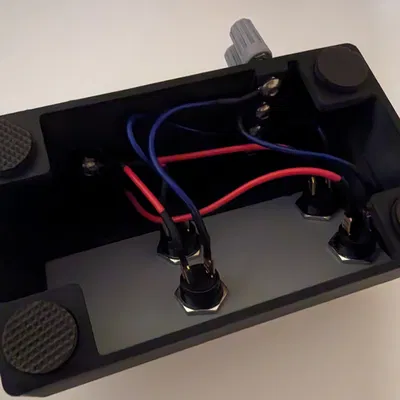 Hộp Công Tắc Quad (Quad Switch Box)