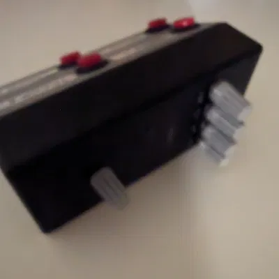 Hộp Công Tắc Quad (Quad Switch Box)