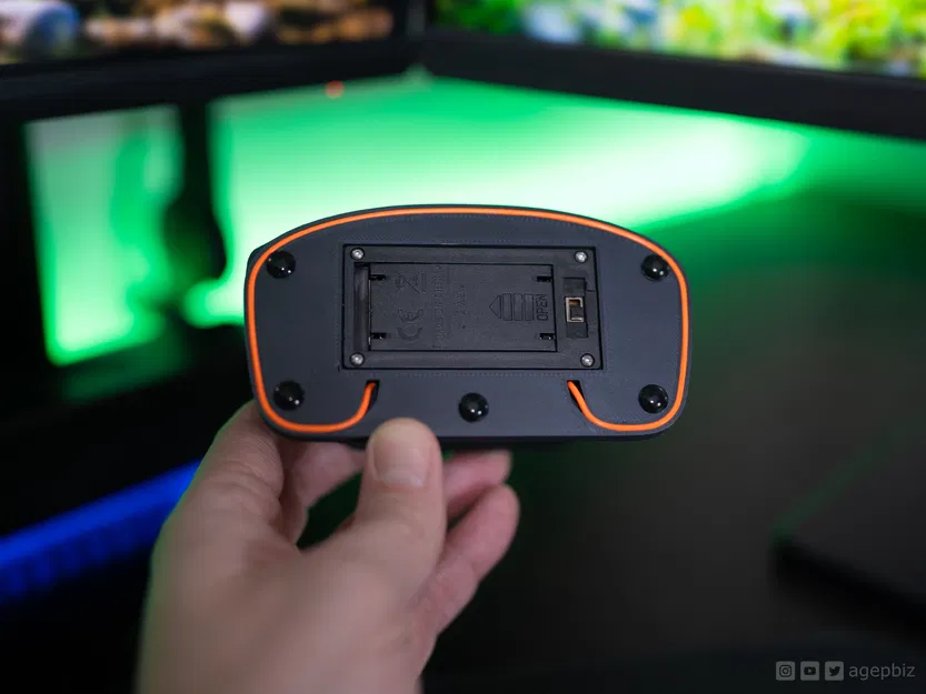 Kệ đỡ tay cầm Xbox có LED - Image 4