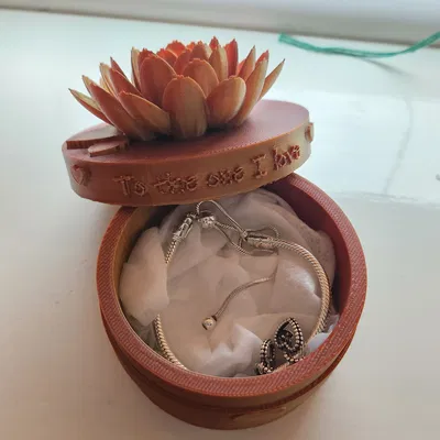 Hộp quà Valentine, hộp hoa hồng đựng trang sức