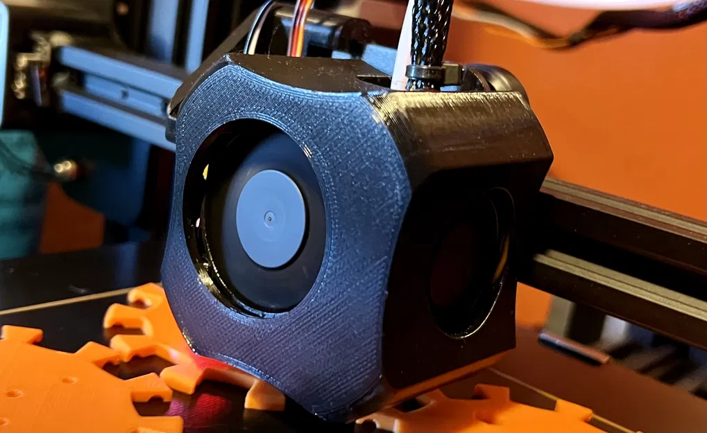 Tấm Chắn Quạt Ender 3 V2 Êm Hơn - Image 1