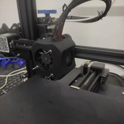 Cải tiến quạt Ender 3 V2: Êm hơn, chắc chắn hơn