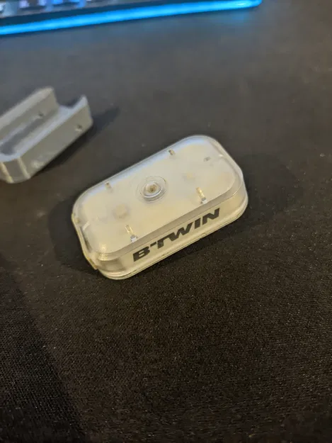 Sửa chữa/Khắc phục giá đỡ đèn xe đạp Btwin - Image 7