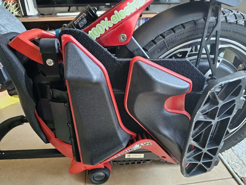 Pat đỡ chân Kingsong S22 Pro zin - Image 1